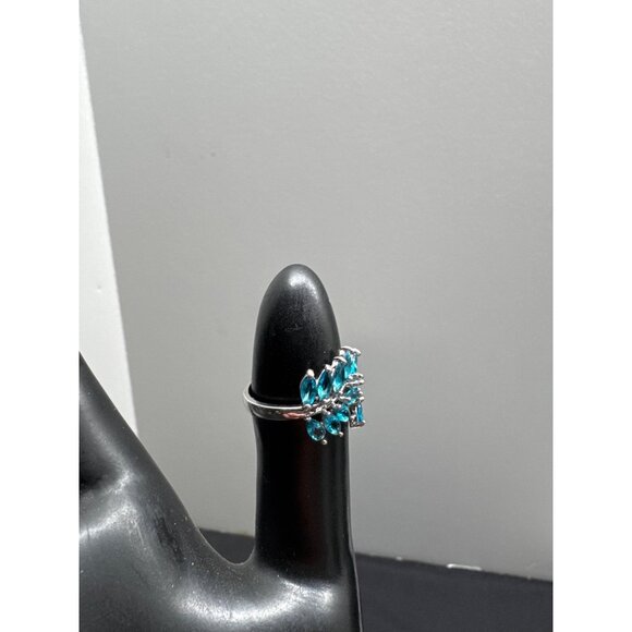 Blue Leaf Sterling Silver Ring With Marquise Cut Stones - Picture 6 of 8